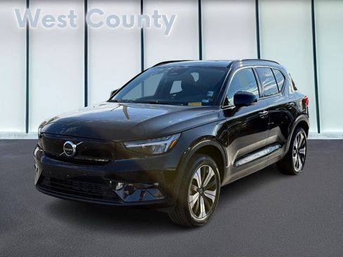 Certified 2023 Volvo XC40 Recharge Plus w/ Protection Package Premier image 9