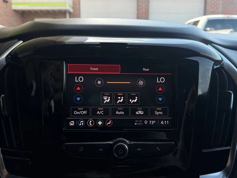 Used 2021 Chevrolet Traverse LS AWD/4WD image 7
