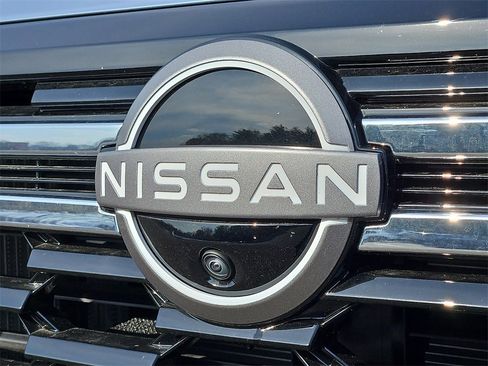 New 2025 Nissan Armada Platinum Reserve image 9