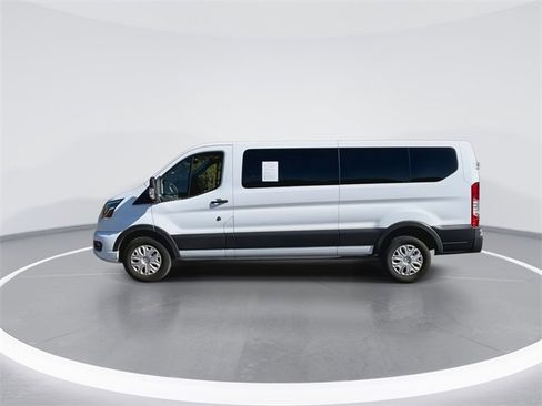 Used 2023 Ford Transit 350 XLT image 6