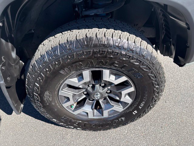 Used 2023 Toyota Tacoma TRD Off-Road AWD/4WD image 14