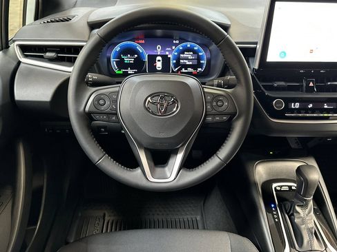 Used 2026 Toyota Corolla SE w/ SE Premium Package FWD image 14
