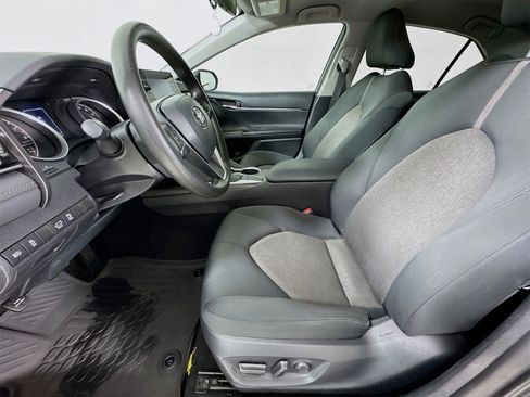 Used 2022 Toyota Camry LE image 20