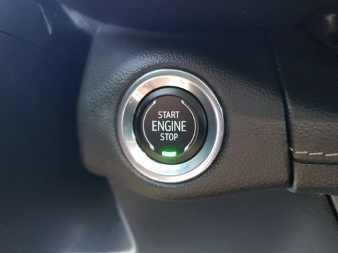 Used 2023 Buick Envision Essence w/ Sport Touring Package AWD/4WD image 25