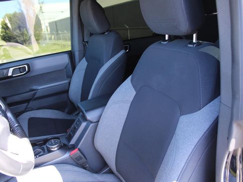 Used 2022 Ford Bronco Big Bend w/ Sasquatch Package image 10