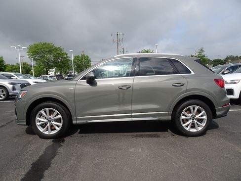 Certified 2023 Audi Q3 2.0T Premium Plus w/ Premium Plus Package AWD/4WD image 2