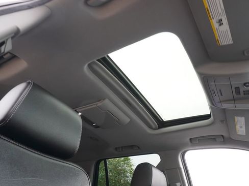 Used 2020 GMC Yukon SLT w/ Open Road Package image 15