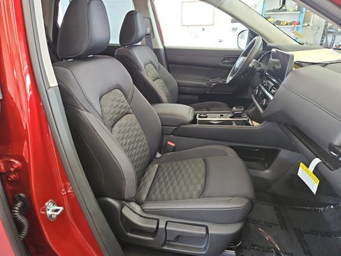 New 2026 Nissan Pathfinder SV AWD/4WD image 9