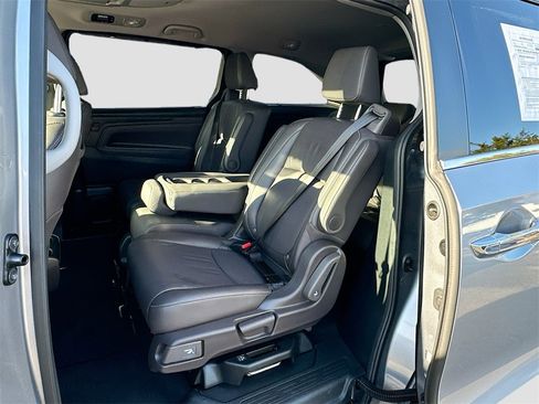 Used 2024 Honda Odyssey Touring image 25
