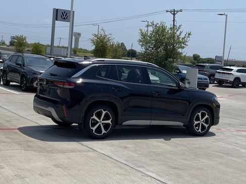New 2026 Volkswagen Tiguan SE FWD image 7