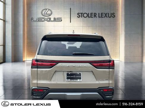 Certified 2025 Lexus LX 700h Overtrail AWD/4WD image 4