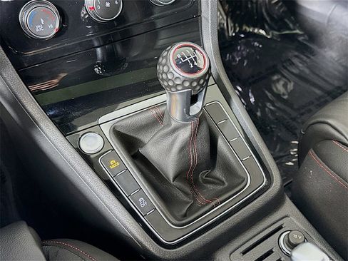 Used 2020 Volkswagen GTI SE image 16