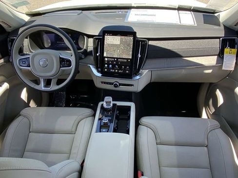 Used 2025 Volvo XC90 T8 Ultra w/ Protection Package Premier AWD/4WD image 16