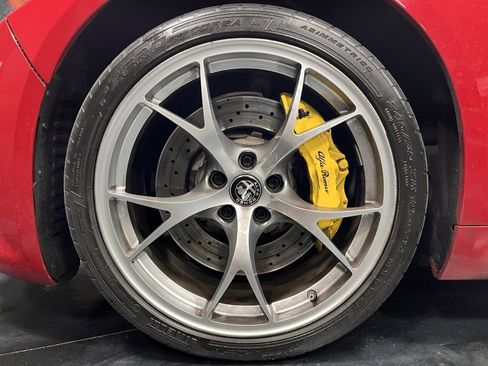 Used 2018 Alfa Romeo Giulia Quadrifoglio image 24
