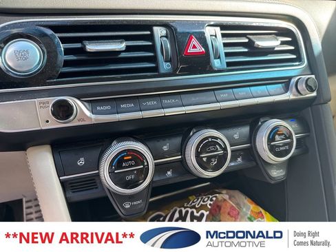 Used 2019 Genesis G70 3.3T Design AWD/4WD image 8
