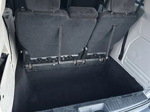 Used 2011 Dodge Grand Caravan Crew image 7