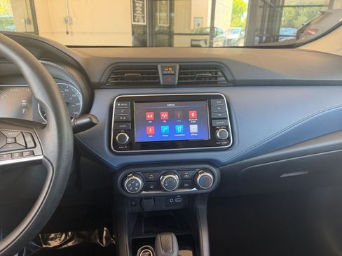 Used 2025 Nissan Versa SV FWD image 17