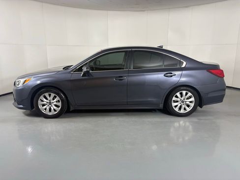 Used 2017 Subaru Legacy 2.5i Premium AWD/4WD image 5
