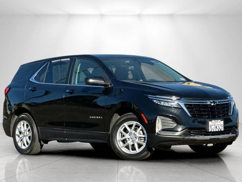 Used 2022 Chevrolet Equinox LT image 1