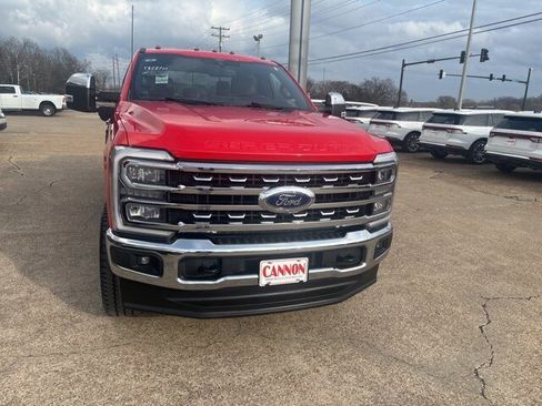 Certified 2025 Ford F250 Lariat w/ Chrome Package image 4