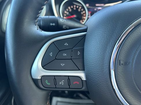 Used 2018 Jeep Compass Latitude w/ Popular Equipment Group image 20