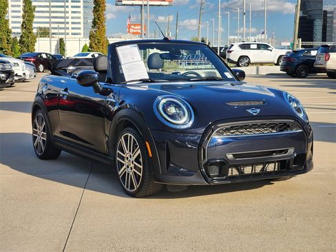 Used 2022 MINI Cooper S image 3
