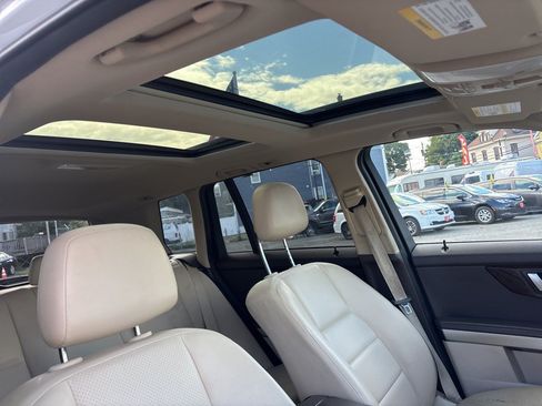 Used 2015 Mercedes-Benz GLK 350 4MATIC image 31