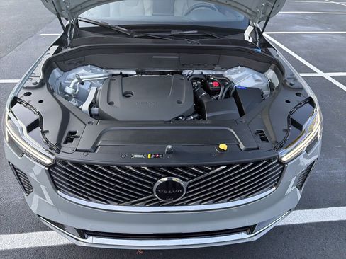 Certified 2026 Volvo XC90 B6 Plus AWD/4WD image 36