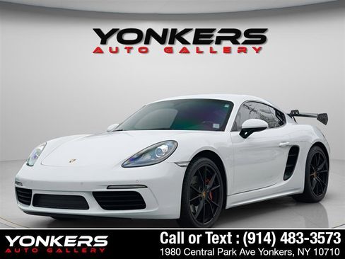 Used 2018 Porsche 718 Cayman GTS image 1