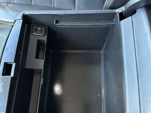 Used 2019 GMC Yukon XL Denali RWD image 23
