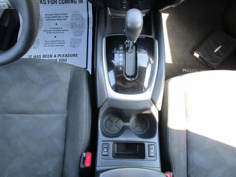 Used 2017 Nissan Rogue SL w/ SL Premium Package image 14