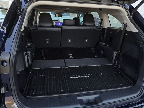 Certified 2026 Toyota Highlander XLE AWD/4WD image 24