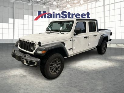 Used 2025 Jeep Gladiator Sport