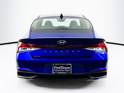 Certified 2023 Hyundai Elantra SE image 6