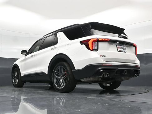 Used 2025 Ford Explorer ST AWD/4WD image 58