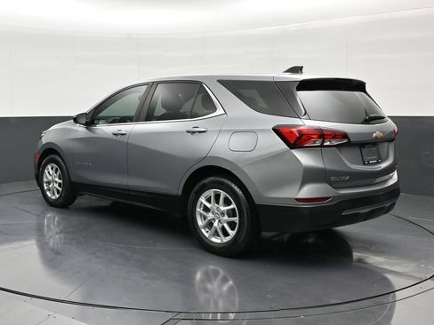 Used 2024 Chevrolet Equinox LT FWD image 3