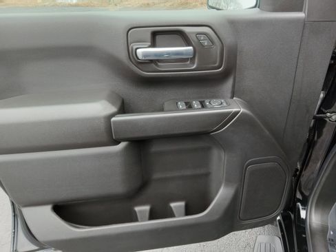 Used 2025 GMC Sierra 1500 Pro w/ Graphite Edition image 9