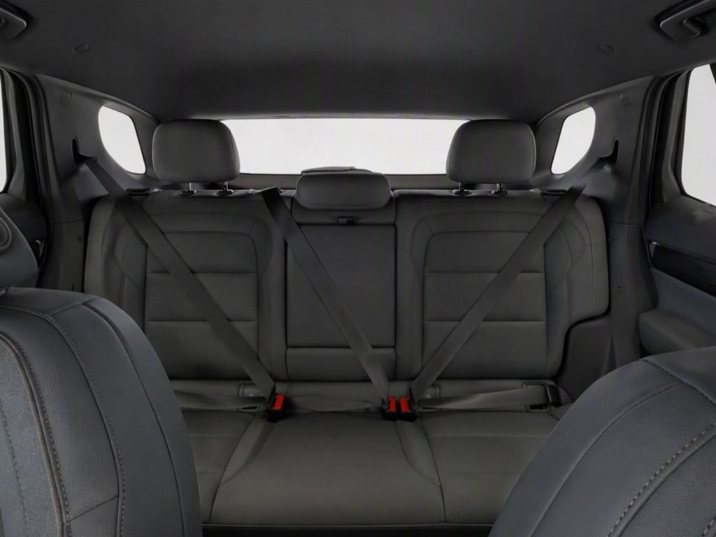 New 2027 GMC Terrain AT4 w/ Convenience Package III AWD/4WD image 21