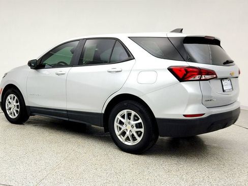 Used 2022 Chevrolet Equinox LS image 7
