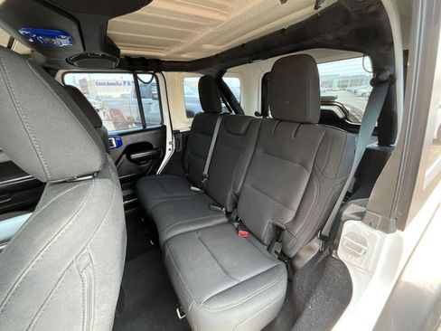 Used 2019 Jeep Wrangler Unlimited Sport AWD/4WD image 20