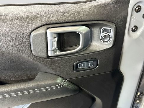 Used 2023 Jeep Wrangler Unlimited Sahara w/ Cold Weather Group image 26