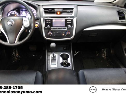 Used 2016 Nissan Altima 2.5 SR FWD image 12