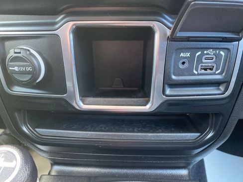 Certified 2023 Jeep Wrangler Sport image 30