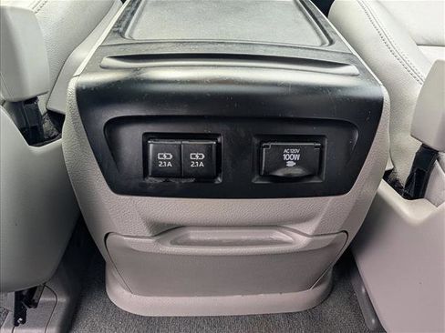 Used 2020 Toyota Sienna XLE Premium image 17