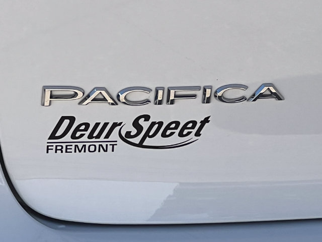 Used 2024 Chrysler Pacifica Limited w/ Uconnect Theater Family Group AWD/4WD image 55