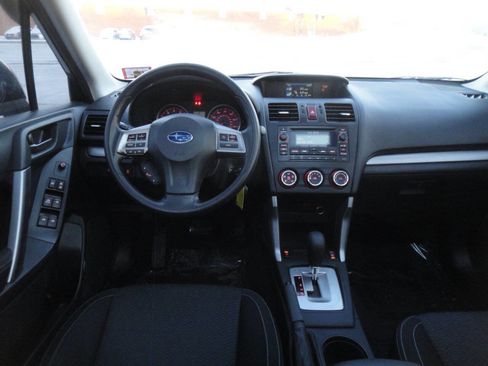 Used 2015 Subaru Forester 2.5i Premium w/ All-Weather Package image 12