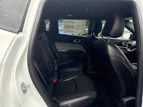 New 2026 Jeep Compass Limited image 10