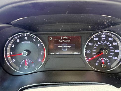 Used 2022 Kia Forte LXS FWD image 13