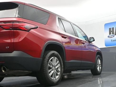 Used 2023 Chevrolet Traverse LT image 23