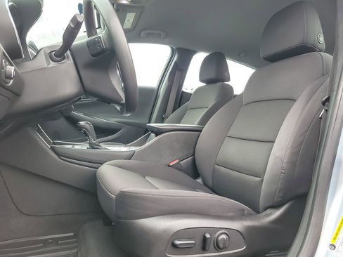 Certified 2017 Chevrolet Malibu LT image 6